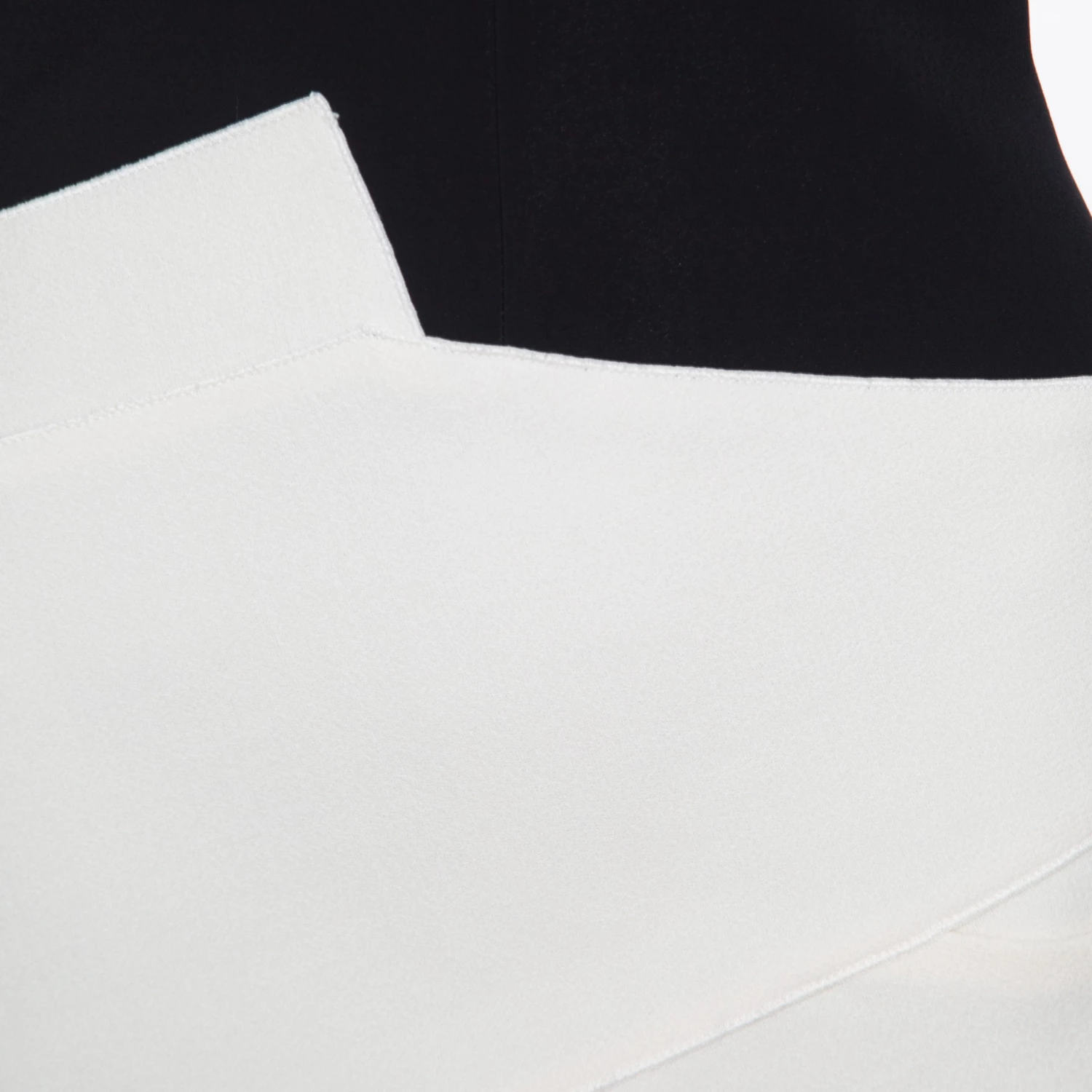 Roland Mouret Monochrome Wool Colorblock V Neck Shift Dress L For Women 6 Roland Mouret Monochrome Wool Colorblock V Neck Shift Dress L For Women - Image 4